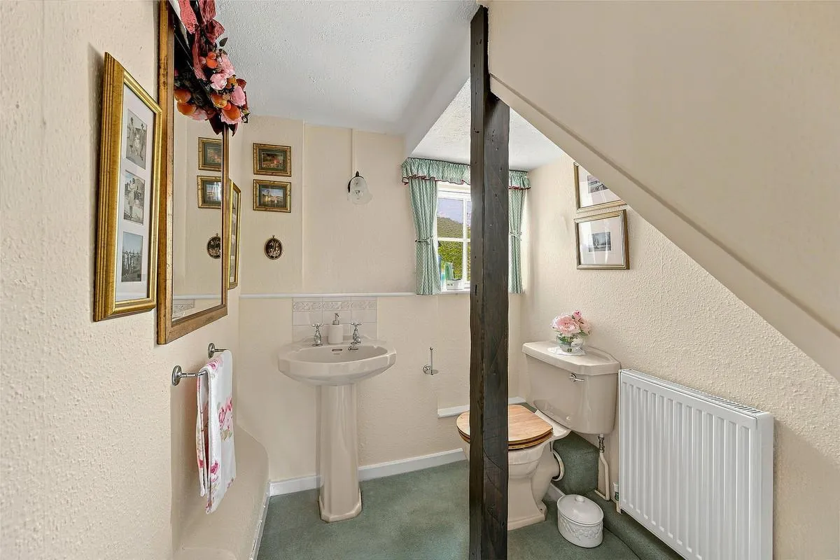 New Road, Little London, RG26, photo 13
