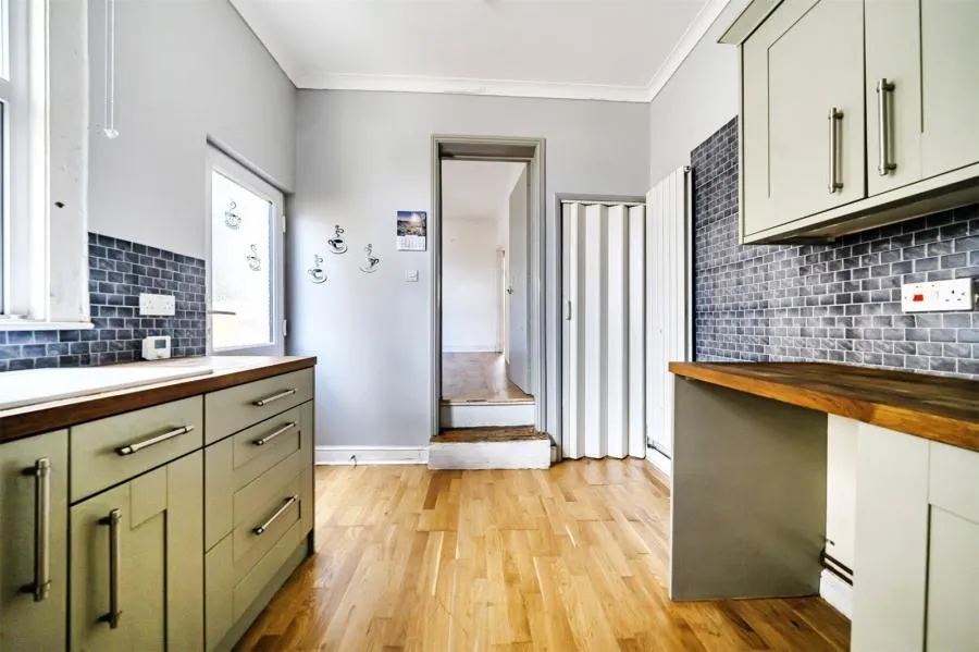 Shelley Street, Swindon, SN1, photo 3