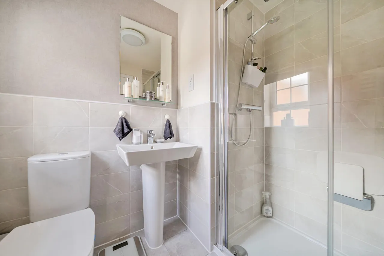 Erghum Lane, Devizes, SN10, photo 16