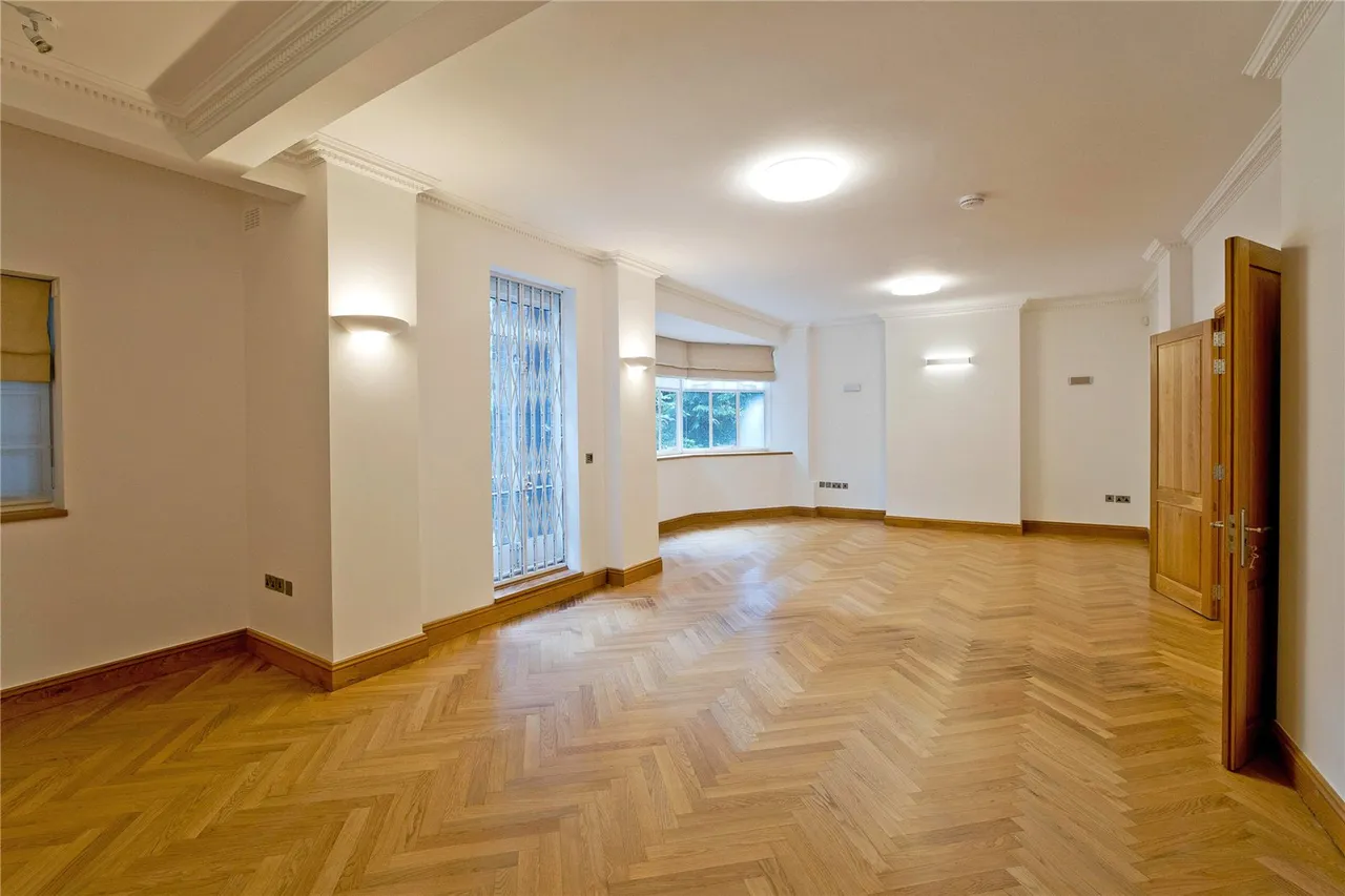 Eton Avenue, Belsize Park, NW3, photo 13