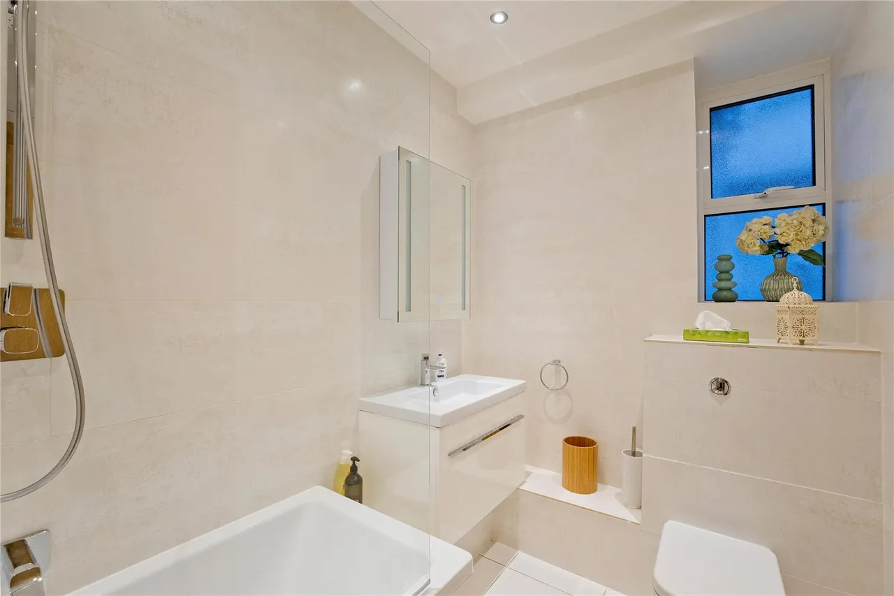 Eton Avenue, Belsize Park, NW3, photo 12