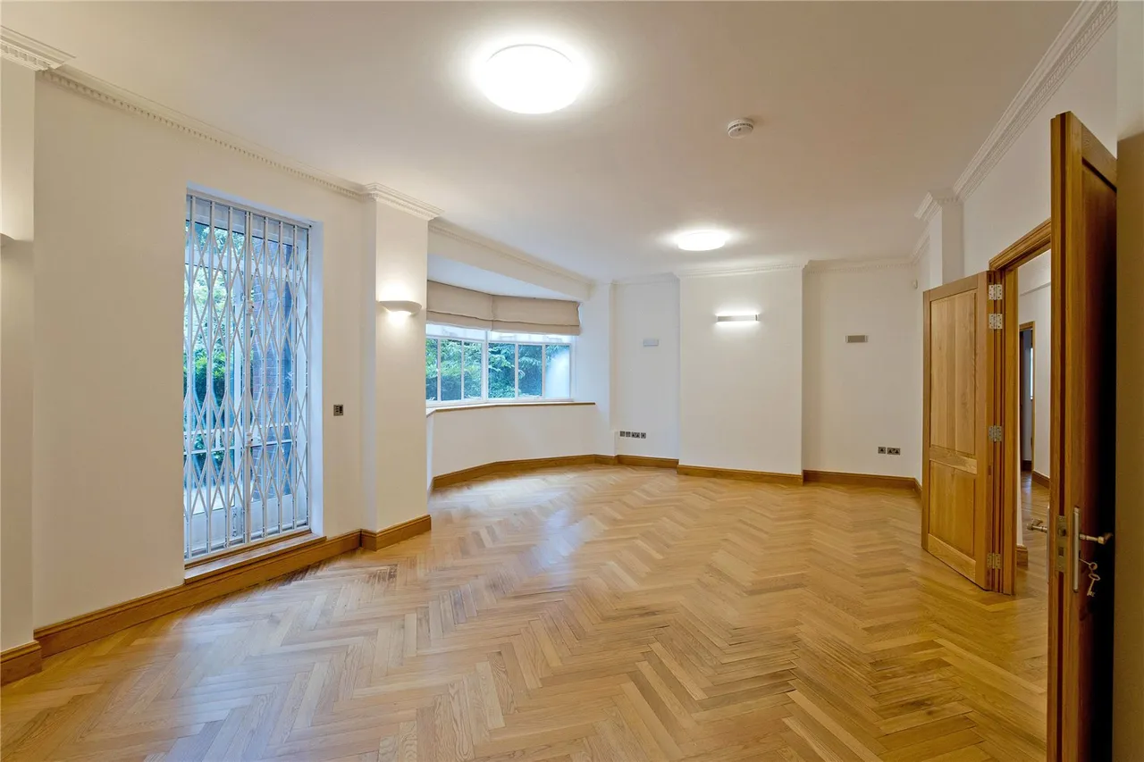 Eton Avenue, Belsize Park, NW3, photo 7