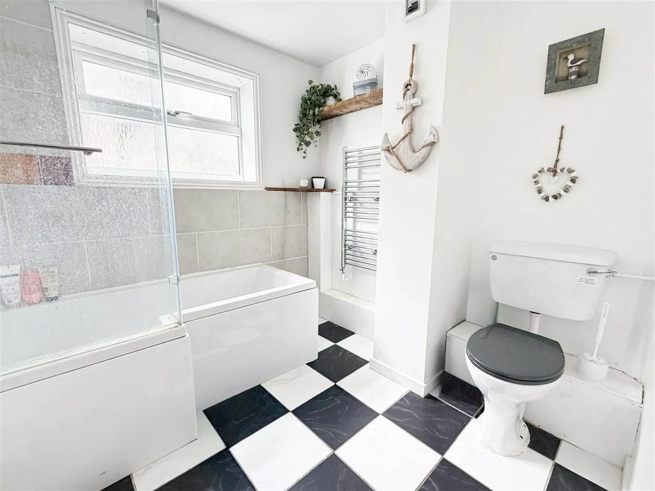 Clarence Road, Eastbourne, BN22 8HH, photo 16