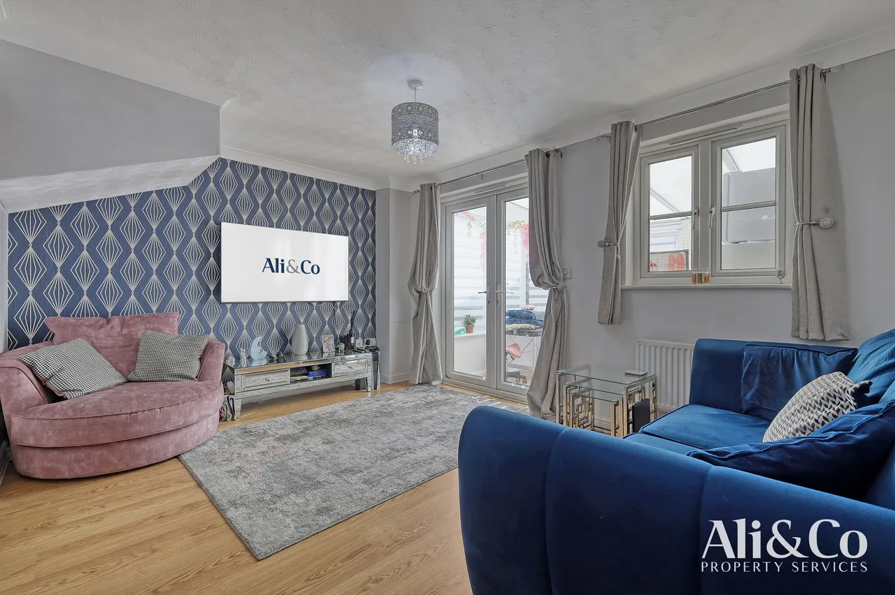 Grenville Road, Chafford Hundred, Essex, RM16 6BG, photo 8