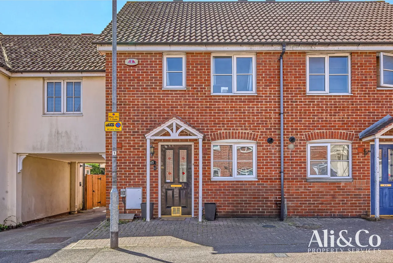2 bed house for sale — Grenville Road, Chafford Hundred, Essex, RM16 6BG