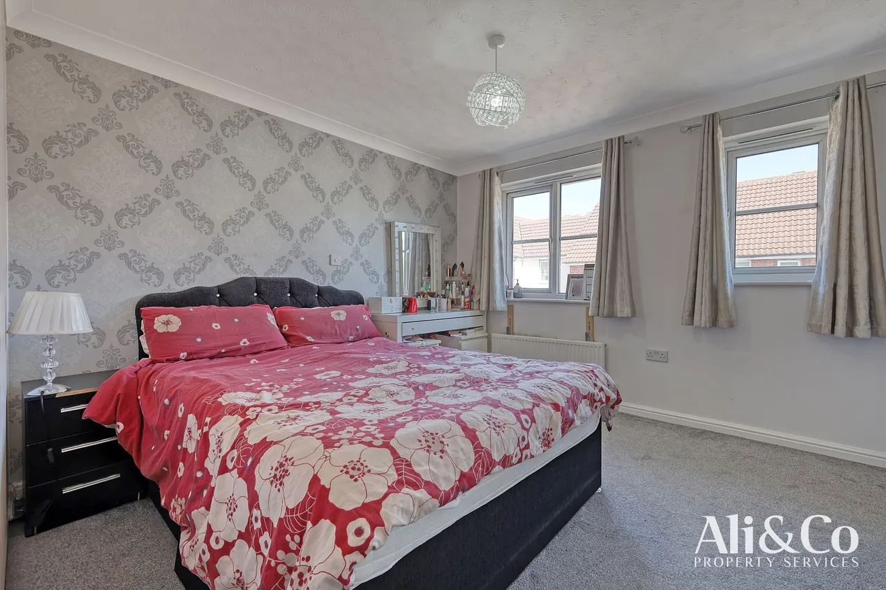 Grenville Road, Chafford Hundred, Essex, RM16 6BG, photo 15