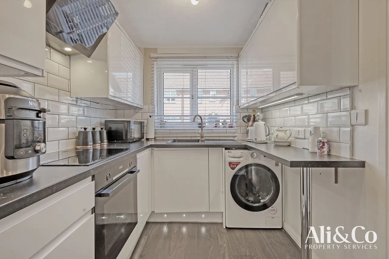 Grenville Road, Chafford Hundred, Essex, RM16 6BG, photo 5