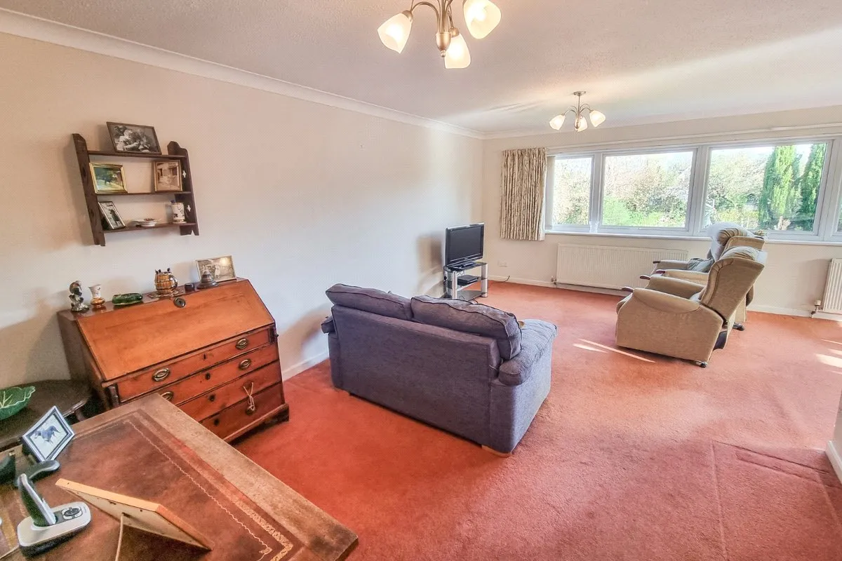 Westwood Lane, Normandy, Guildford, Surrey, GU3 2ES, photo 8