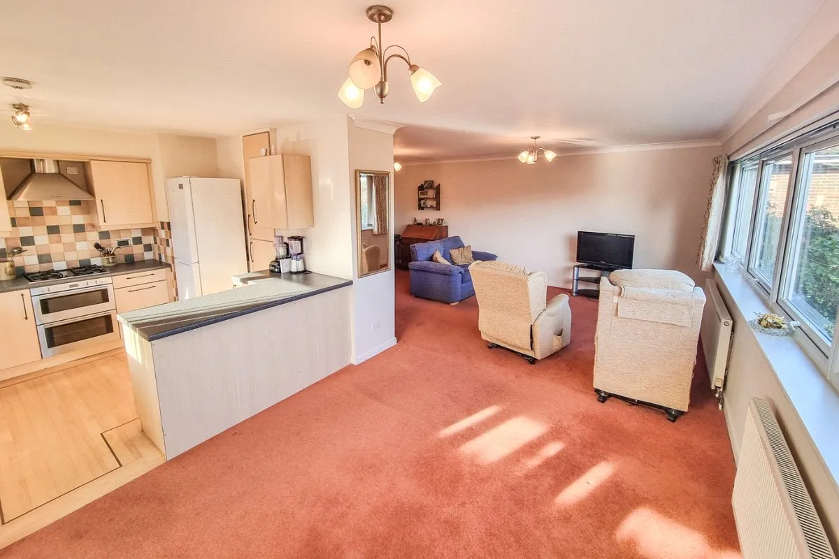 Westwood Lane, Normandy, Guildford, Surrey, GU3 2ES, photo 6