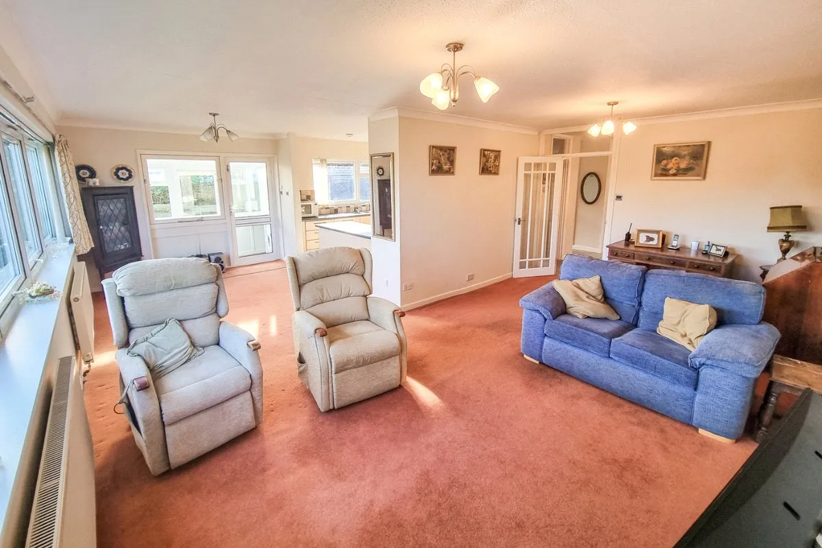 Westwood Lane, Normandy, Guildford, Surrey, GU3 2ES, photo 3