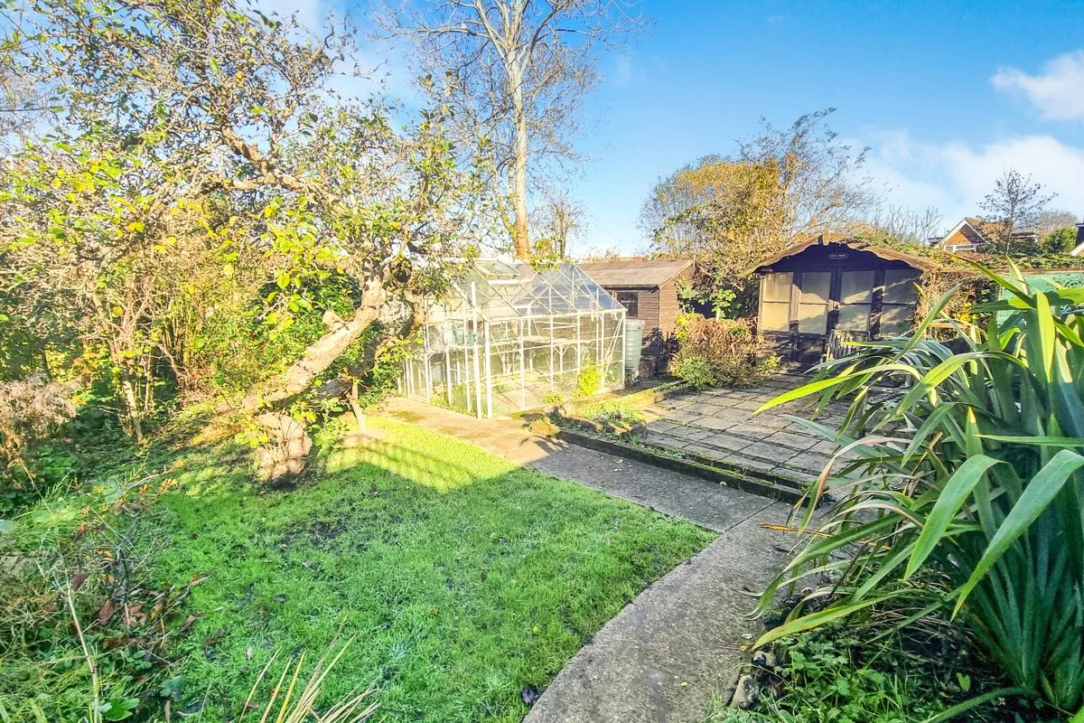 Westwood Lane, Normandy, Guildford, Surrey, GU3 2ES, photo 10