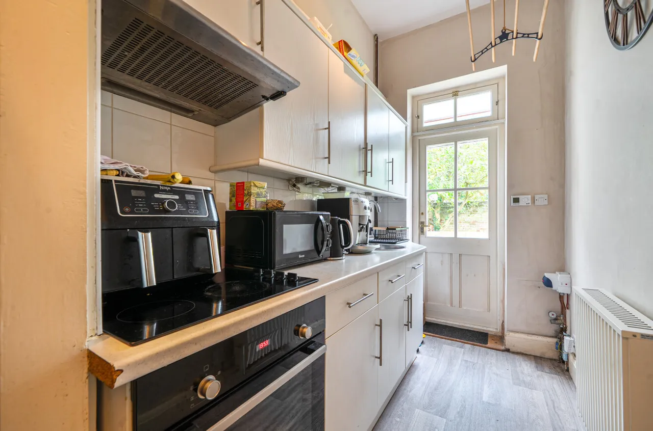 South Street, Tarring Village, BN14, photo 25