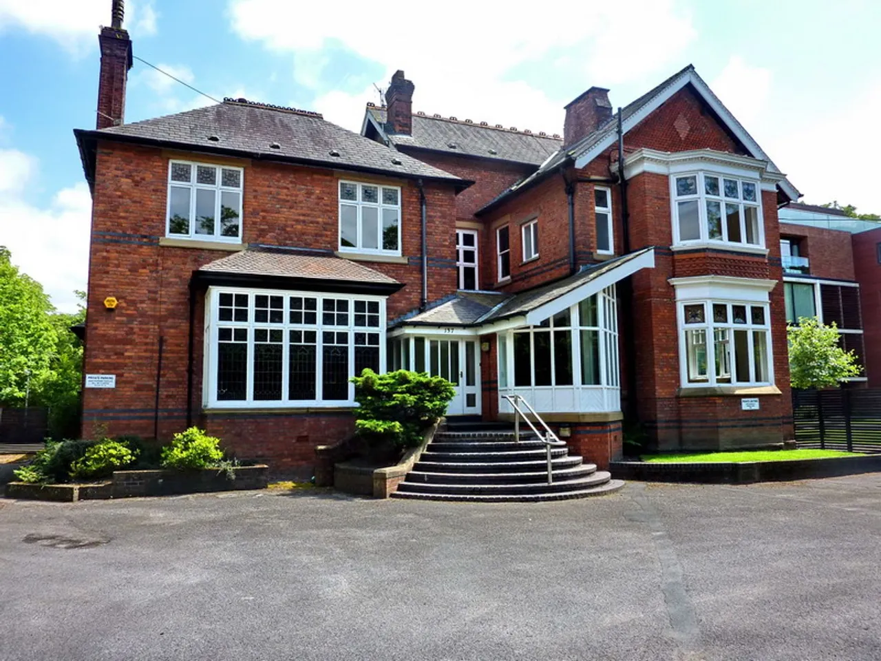1 bed office (commercial) to rent, Barlow Moor Road, Manchester, M20