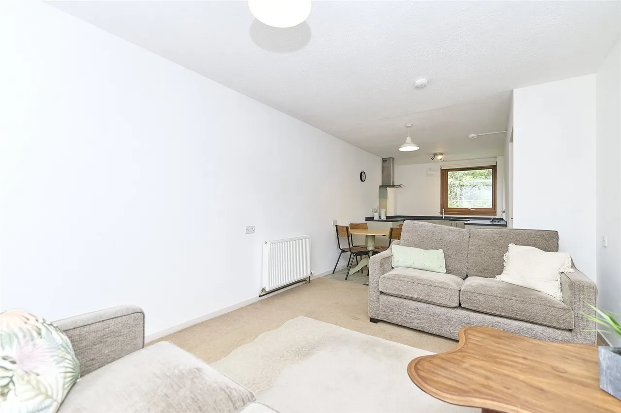 Gallowhill Terrace, Dyce, AB21, photo 2