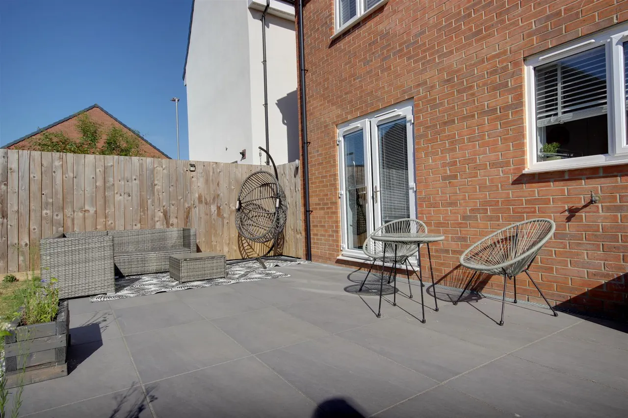 Harthill Avenue, Leconfield, Beverley, photo 13