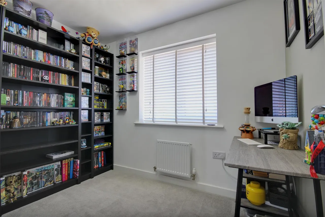 Harthill Avenue, Leconfield, Beverley, photo 11