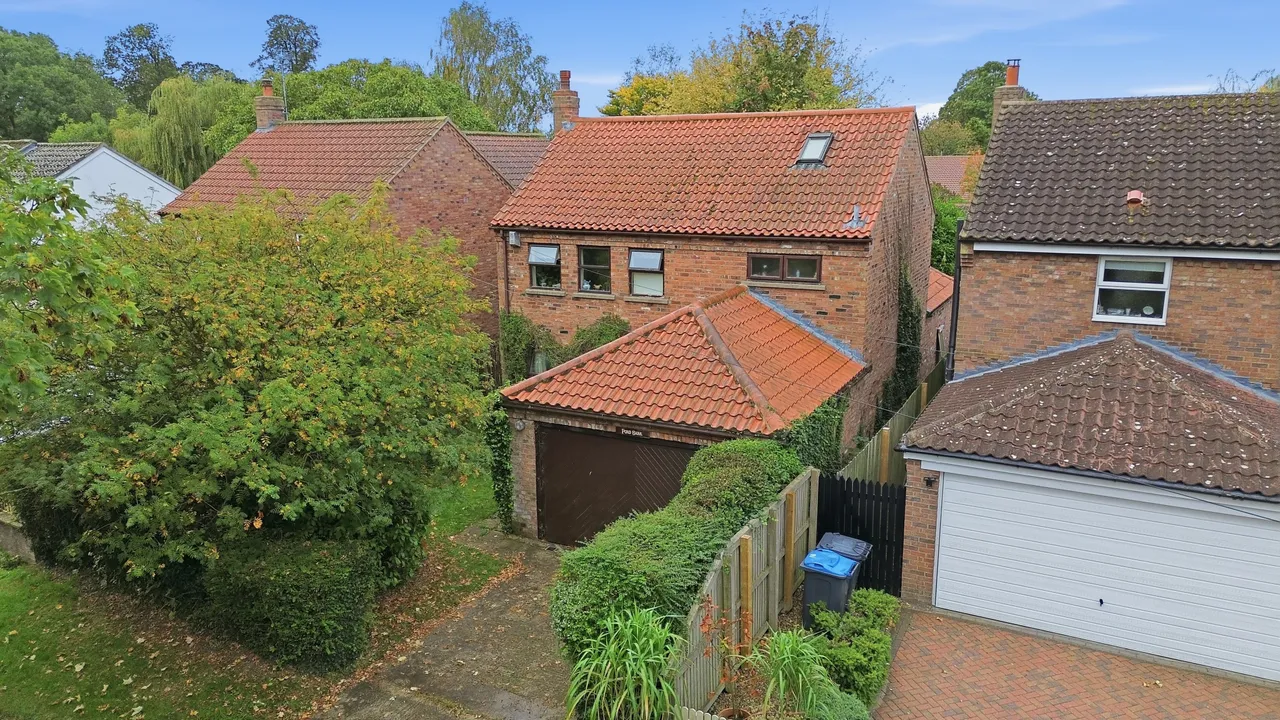 3 bed house for sale, Back Lane, Newton On Ouse, YO30