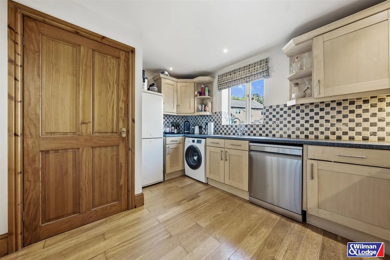 Hainsworth Road, Silsden, BD20, photo 9