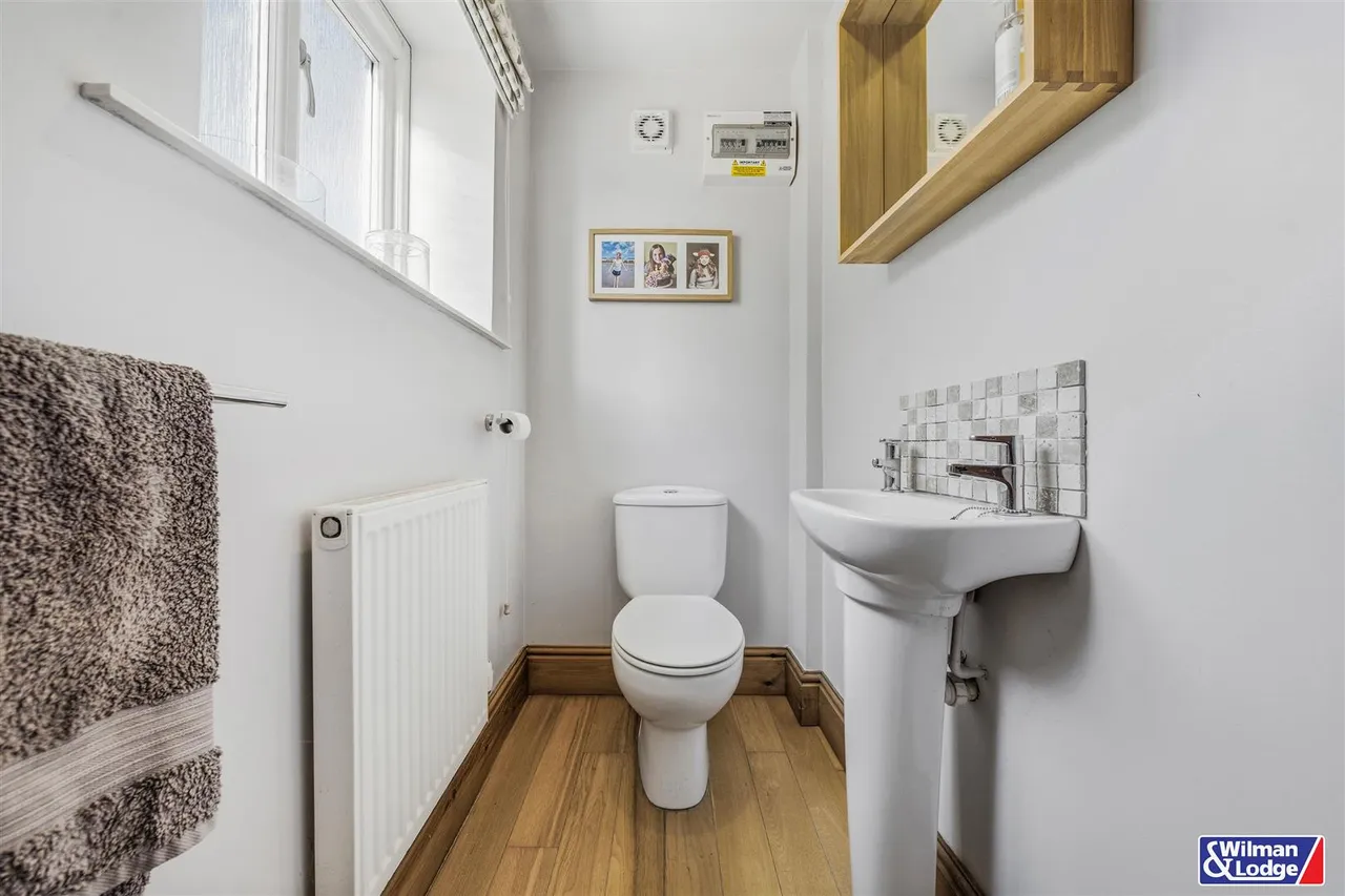 Hainsworth Road, Silsden, BD20, photo 11