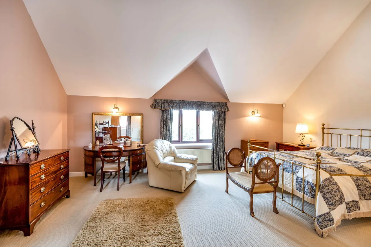 Hall Close, East Markham, NG22, photo 20
