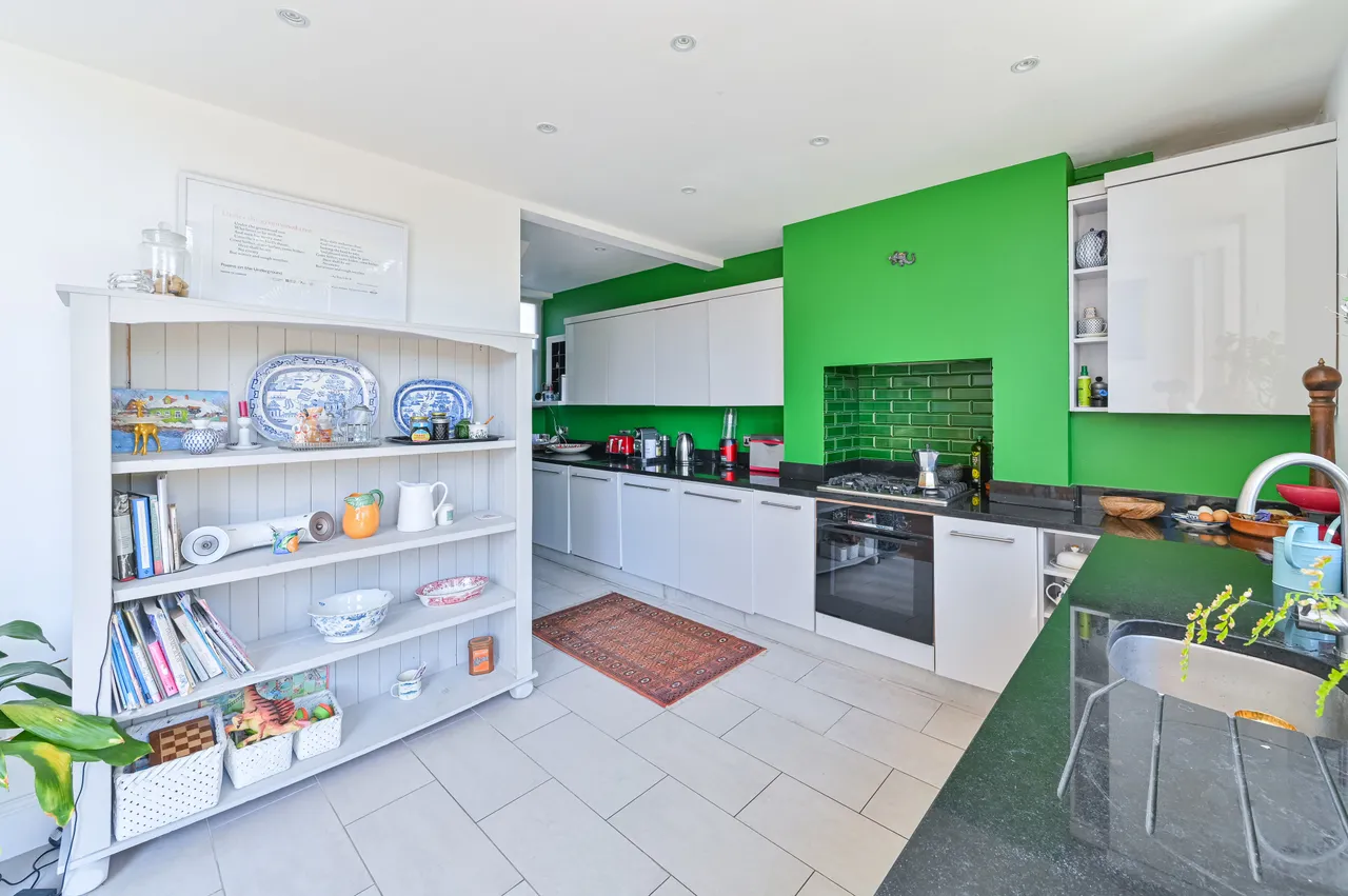 18 Dunoon Road, London, photo 5
