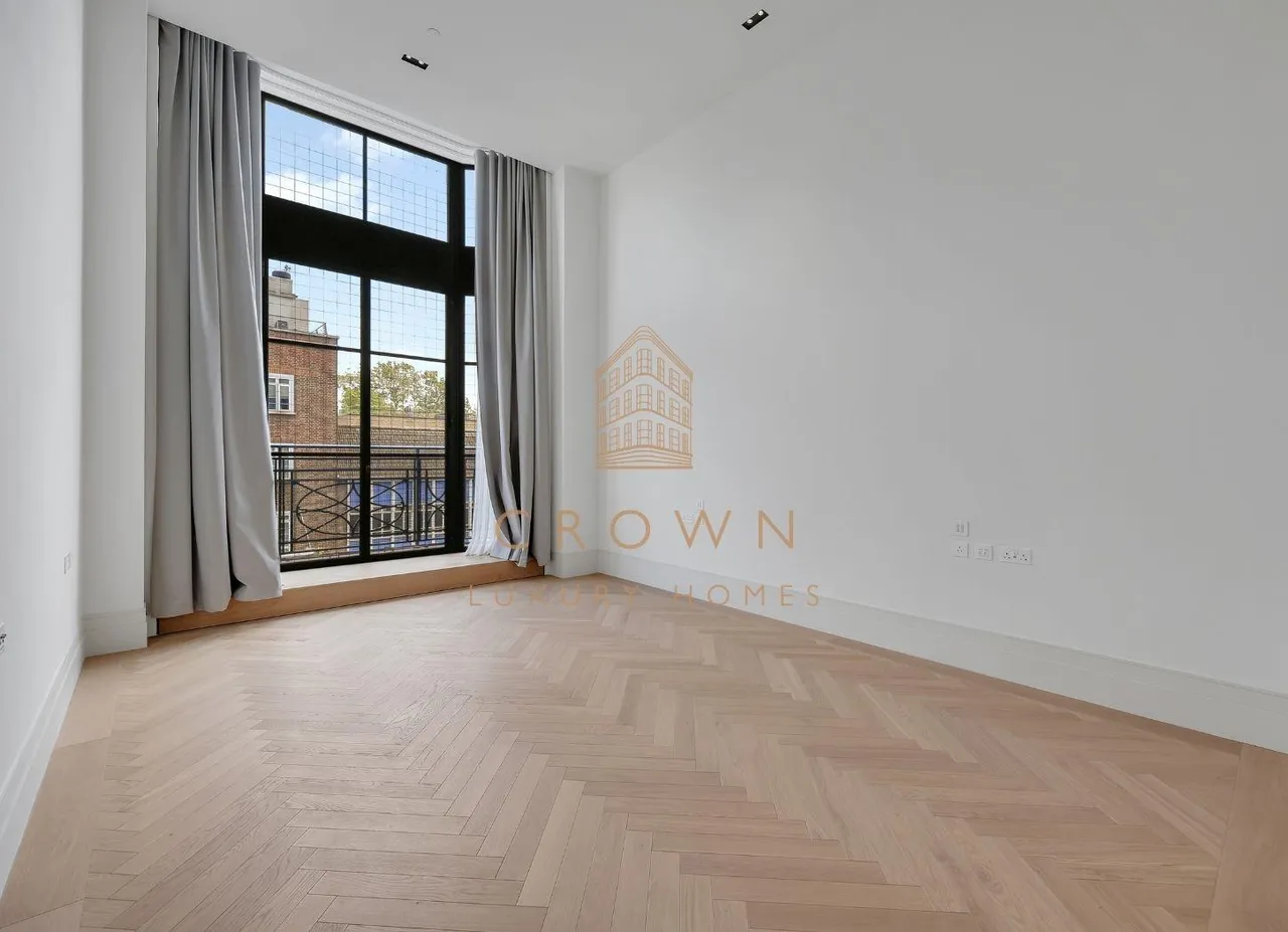 Queensway, London, W2 4BL, photo 8