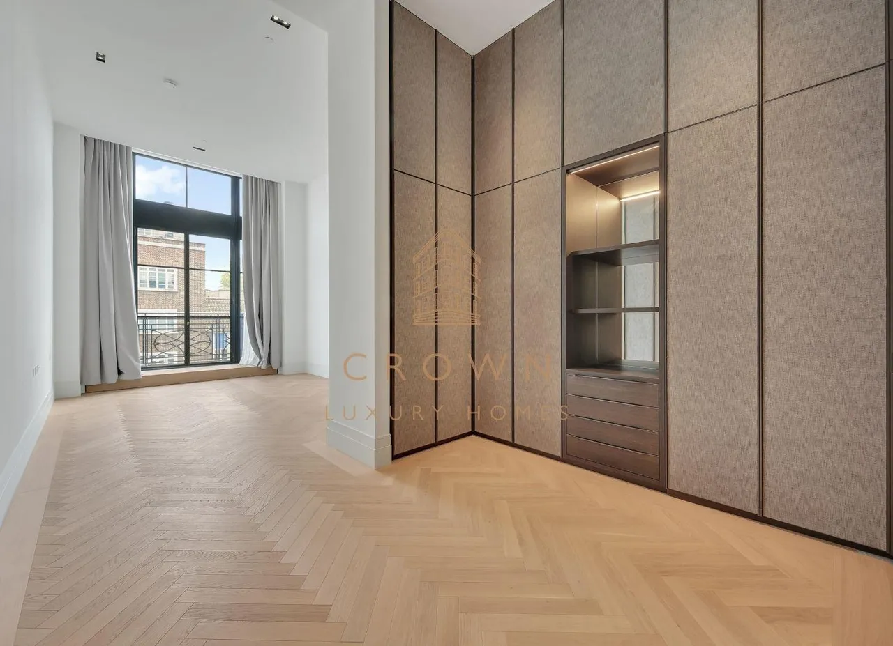 Queensway, London, W2 4BL, photo 9