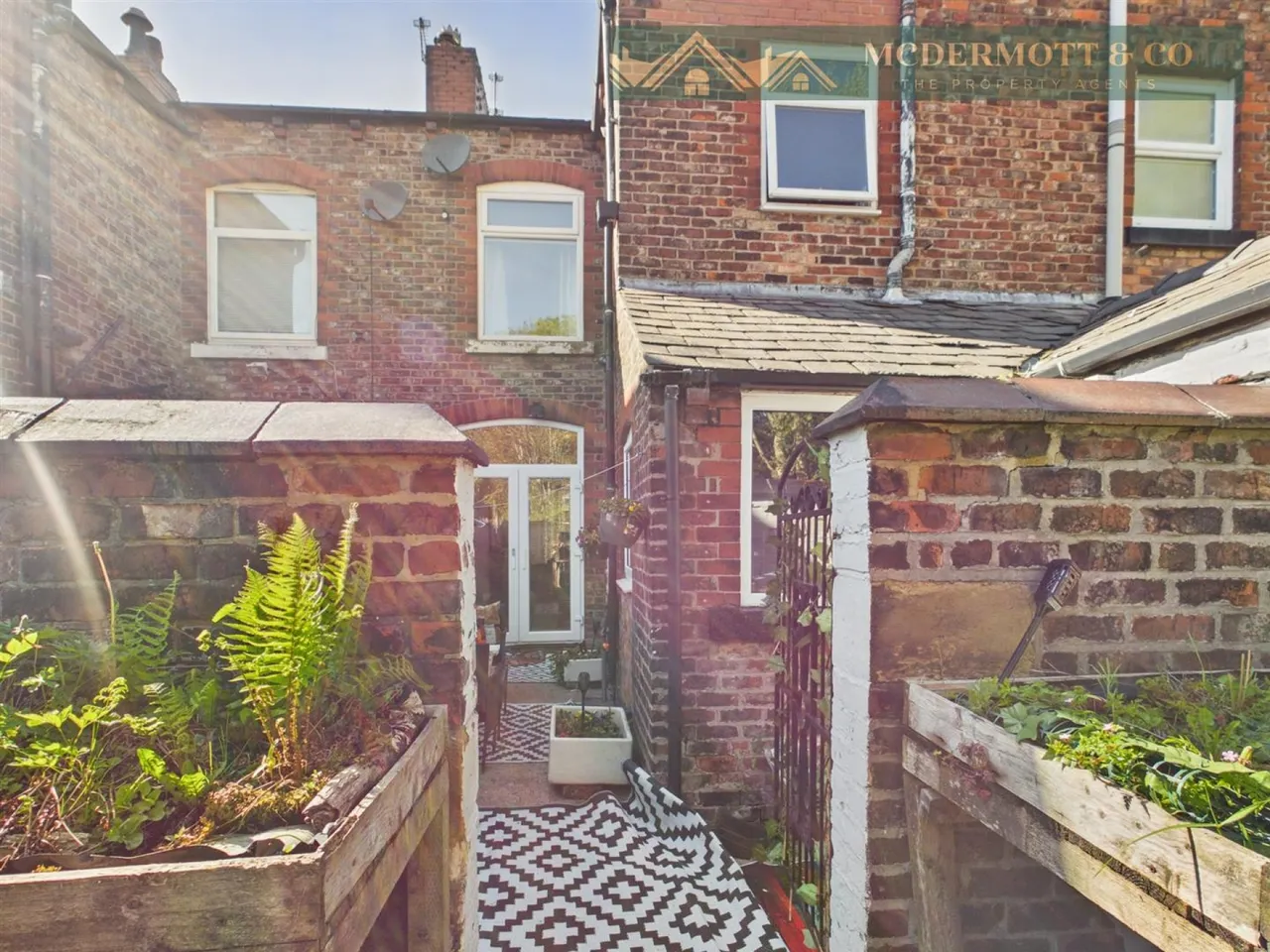Sparth Road, Clayton Bridge, M40, photo 33