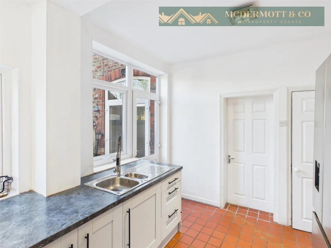 Sparth Road, Clayton Bridge, M40, photo 18