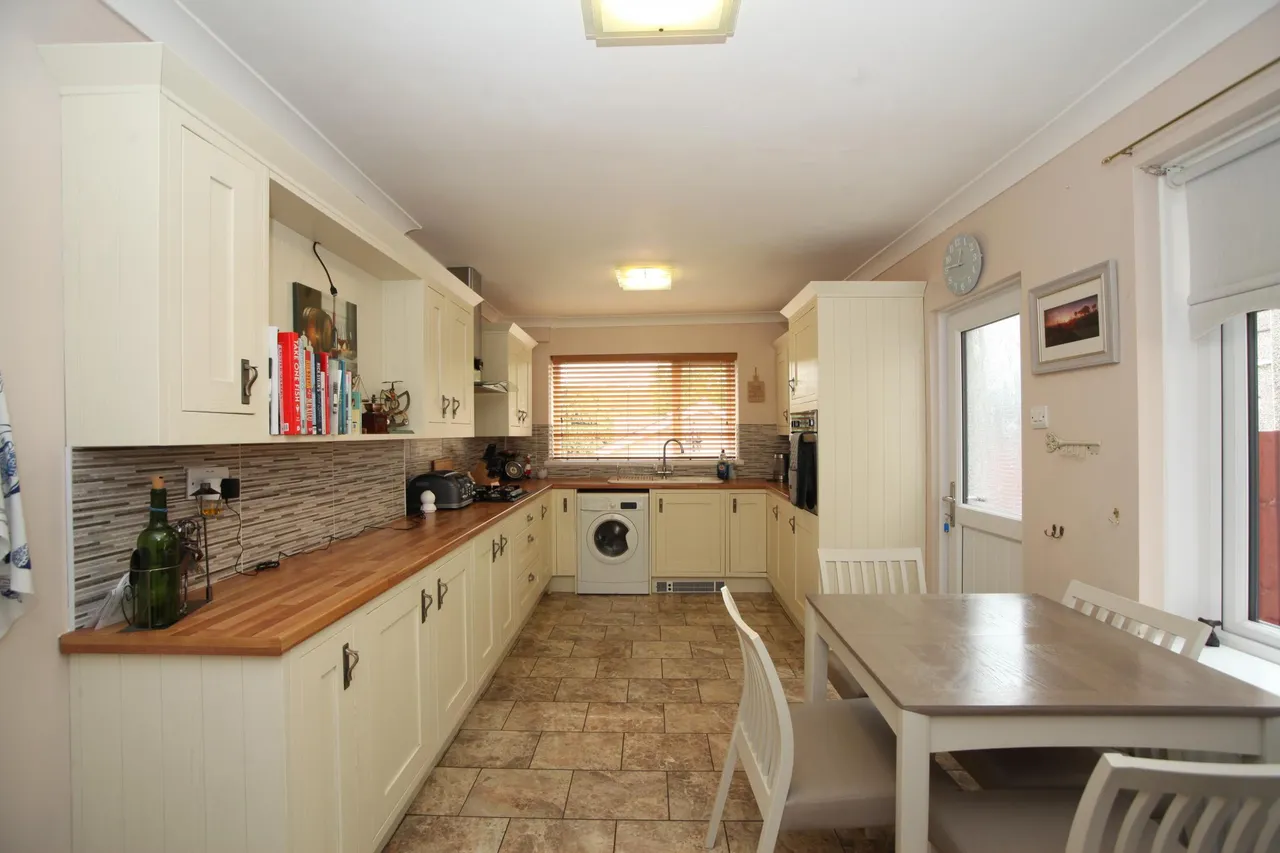 James Street, Tredegar, NP22, photo 8