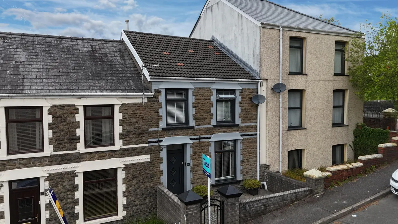 James Street, Tredegar, NP22, photo 2