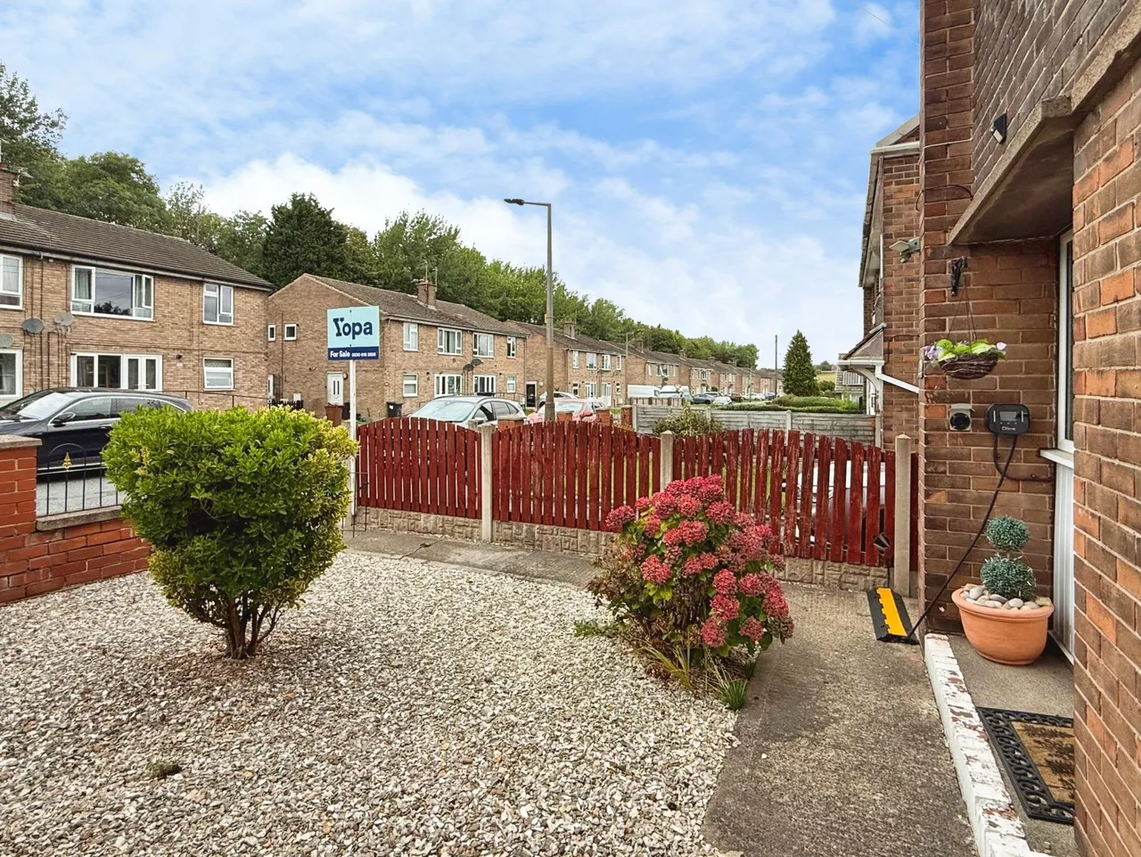 St. Annes Drive, Monk Bretton, S71, photo 24