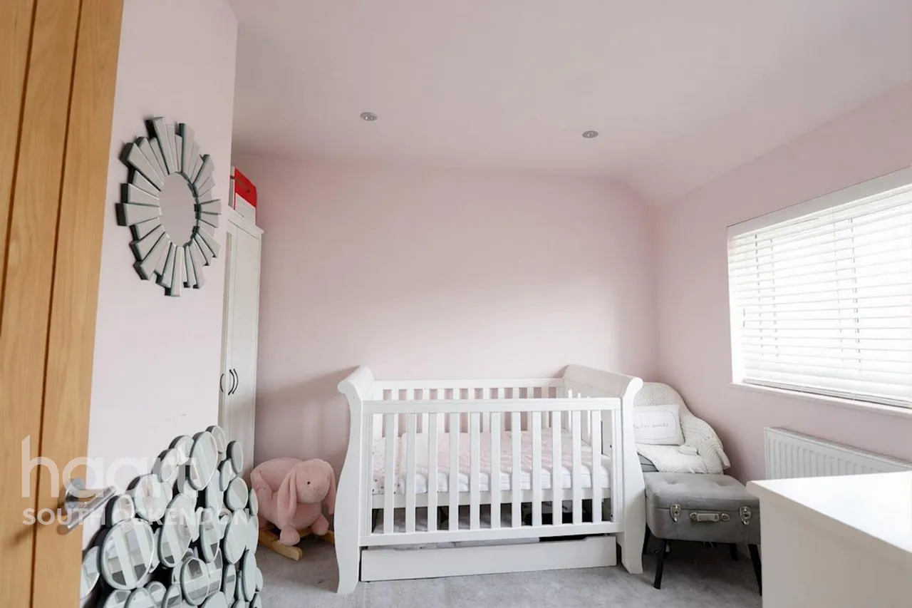 Dene Path, South Ockendon, RM15, photo 12
