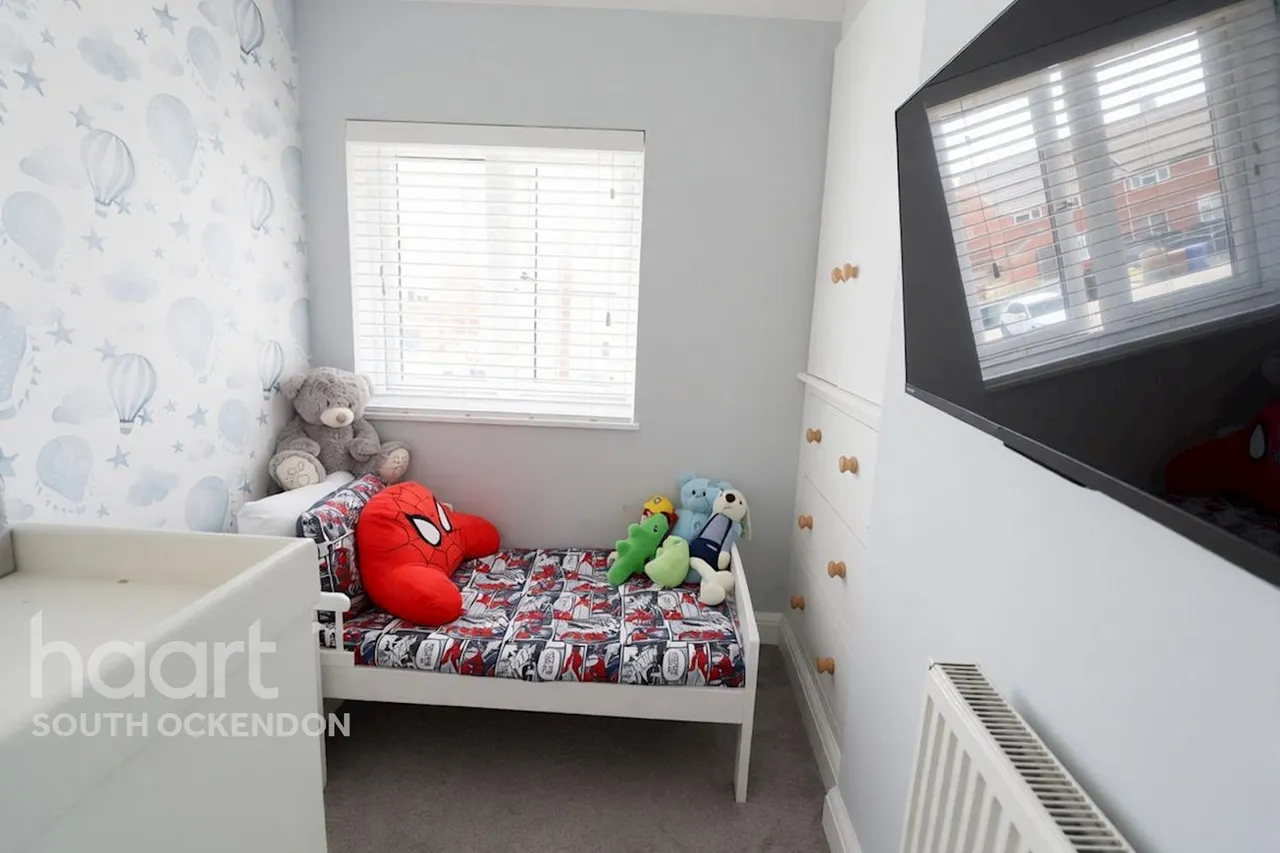 Dene Path, South Ockendon, RM15, photo 11
