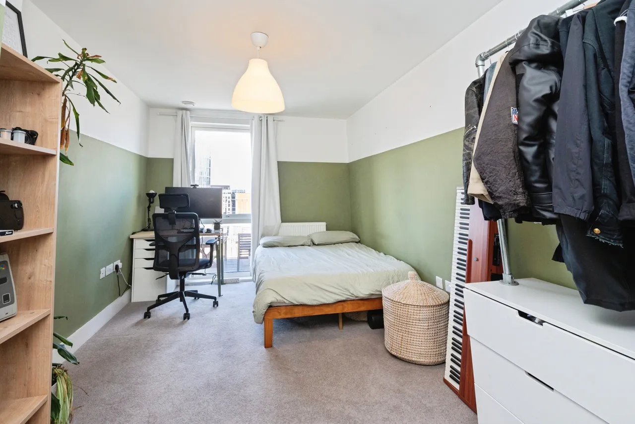 Bramble Path, London, E3, photo 14