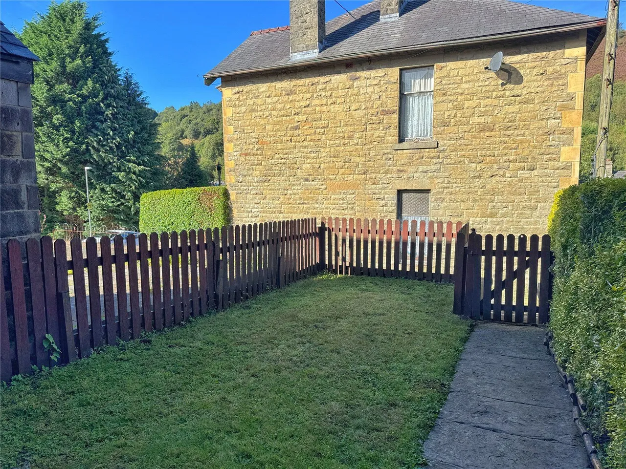 Vale Terrace, Waterfoot, BB4, photo 12