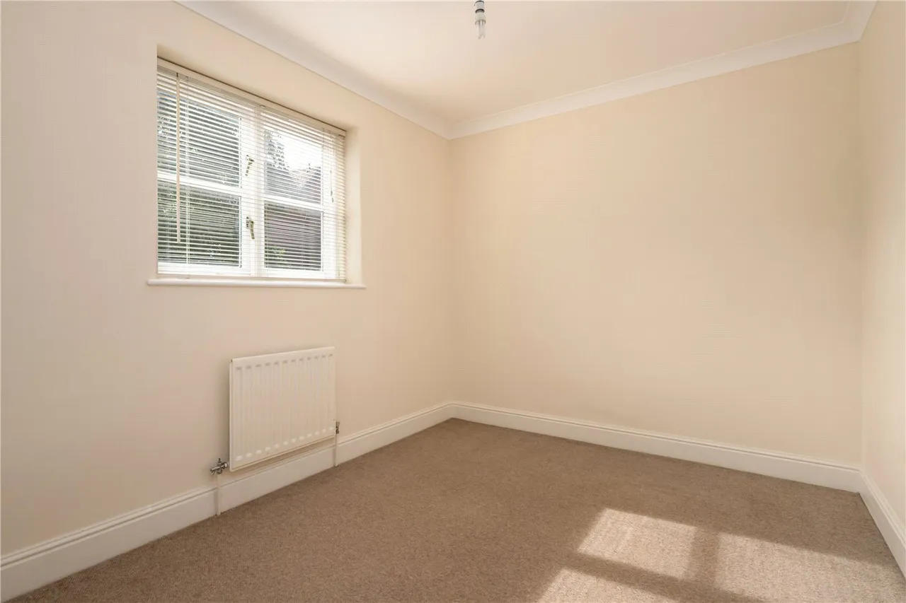 Kirbys Lane, Canterbury, Kent, CT2, photo 9