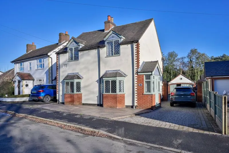 5 bed house for sale, Birch Terrace, Burntwood, WS7