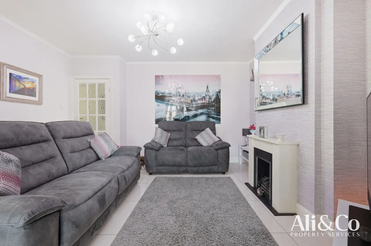 Crowstone Road, Grays, Essex, RM16 2SR, photo 7