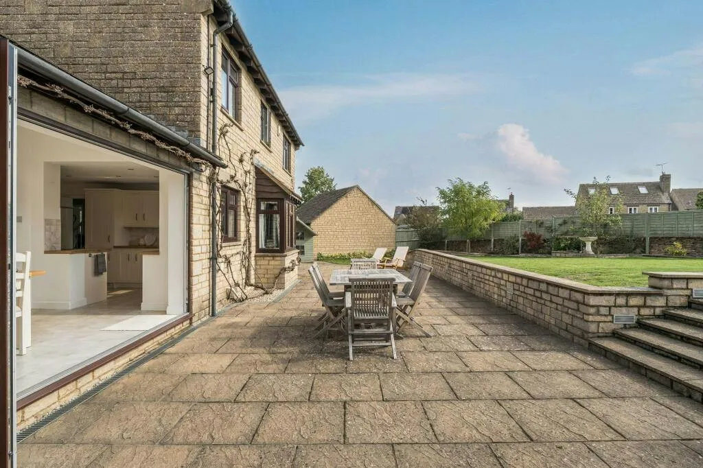 West Hay Grove, Kemble, GL7, photo 18