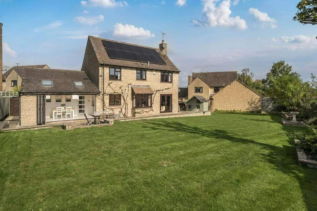 West Hay Grove, Kemble, GL7, photo 23