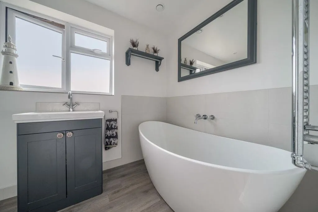 West Hay Grove, Kemble, GL7, photo 16