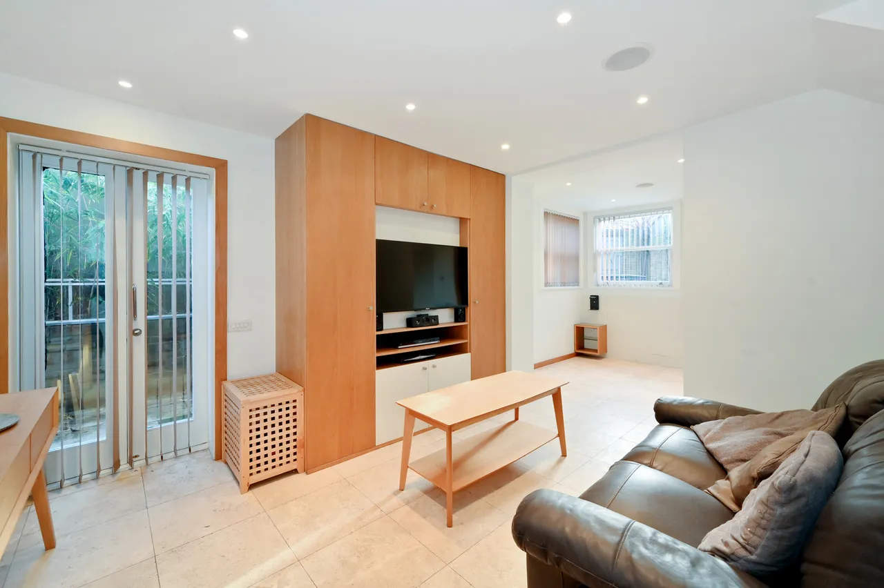 Terrace Road, London, E9, photo 9