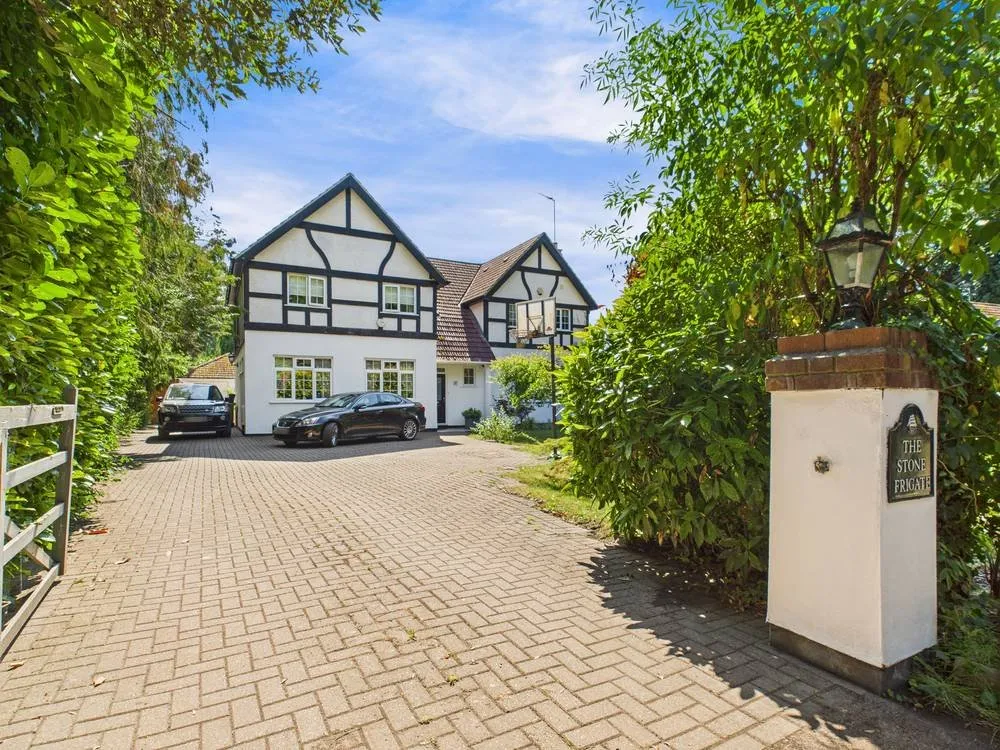 5 bed stanwell road, horton, berkshire,sl3 for sale, Horton, Berkshire