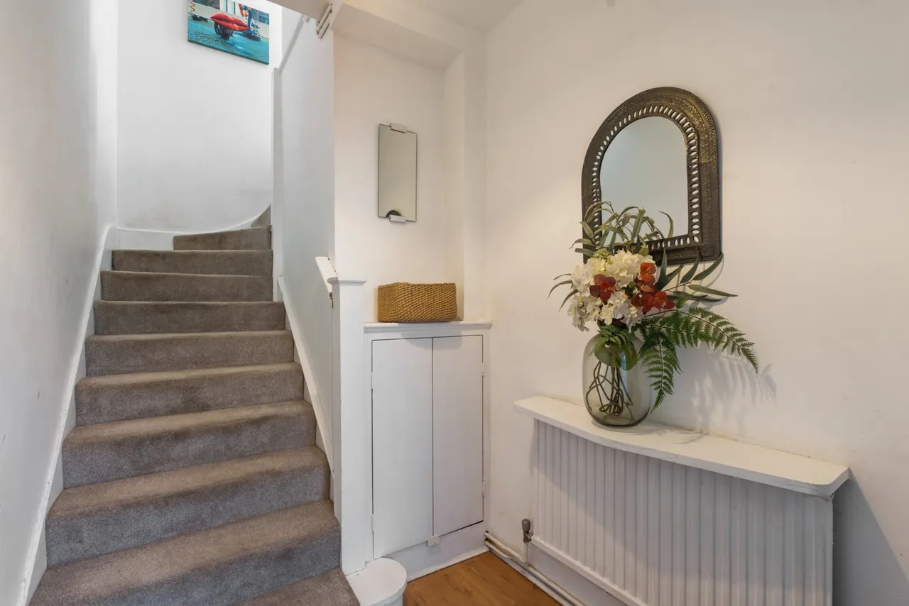 Lyndale Avenue, London, NW2, photo 11