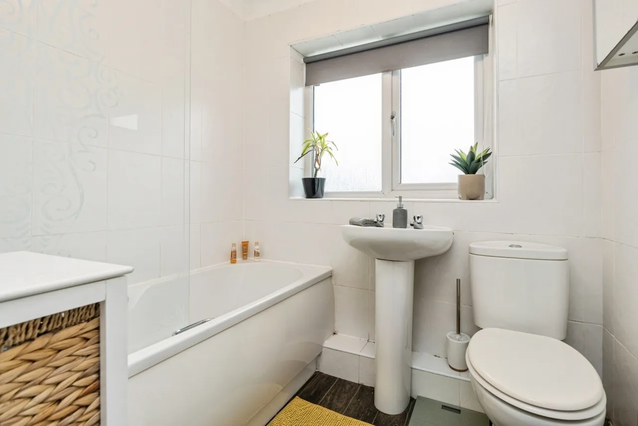 Collins Lane, Bolton, BL5, photo 16