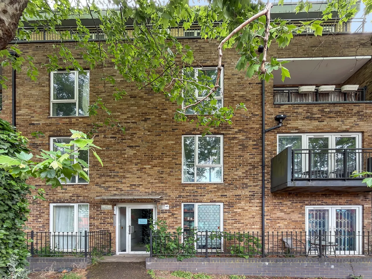 Flat 33, The Point, 5 Tower Mews, London, Greater London, E17 7JU, photo 12