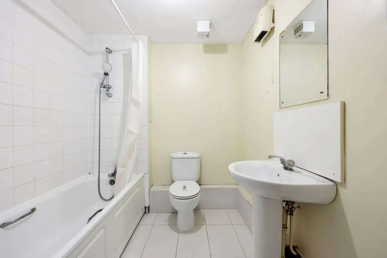 Flat 33, The Point, 5 Tower Mews, London, Greater London, E17 7JU, photo 10