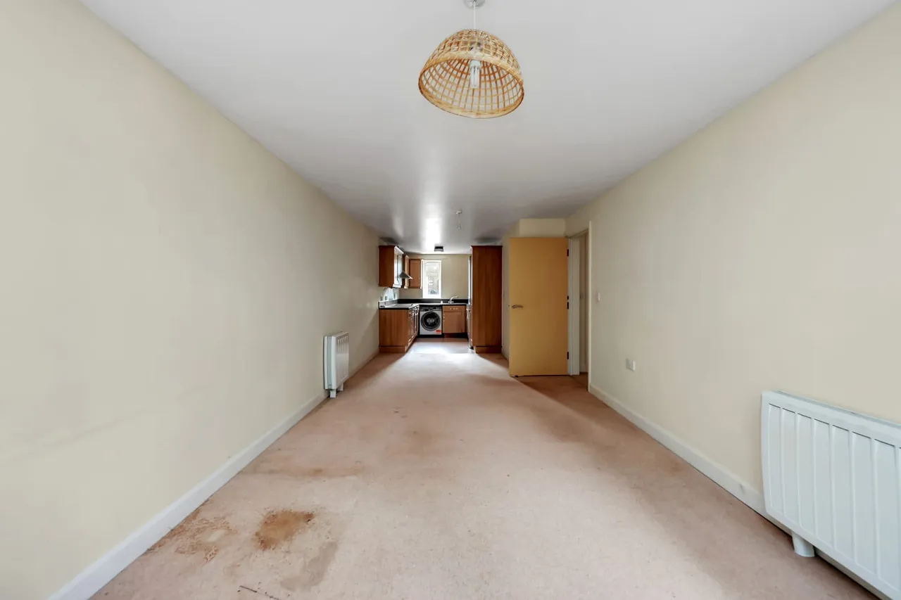Flat 33, The Point, 5 Tower Mews, London, Greater London, E17 7JU, photo 4