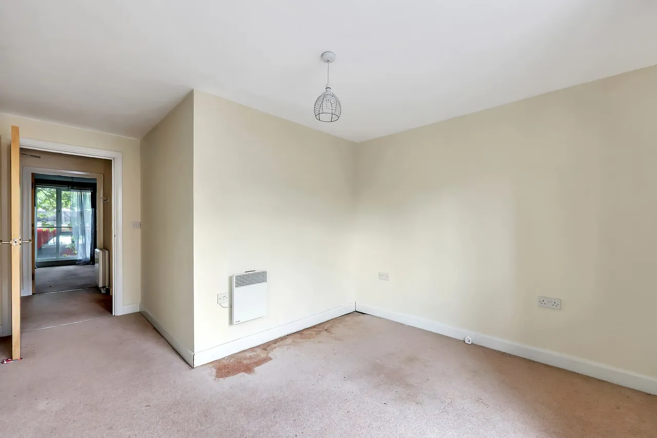 Flat 33, The Point, 5 Tower Mews, London, Greater London, E17 7JU, photo 9
